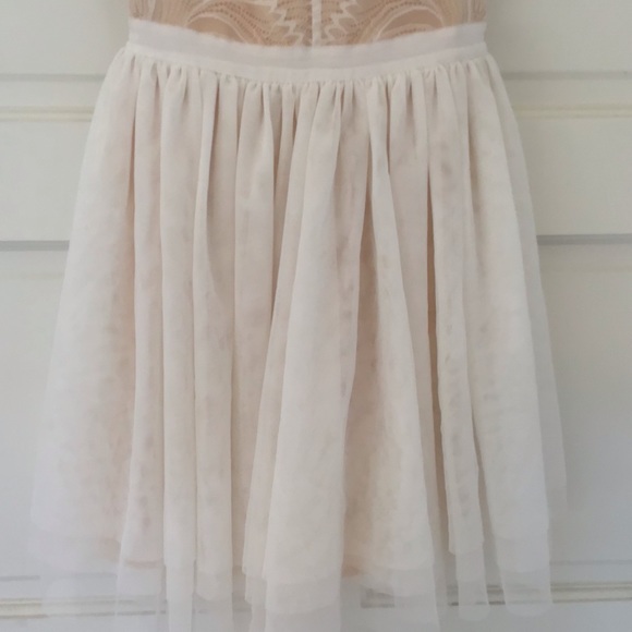 Bebe pale pink lace and tule dress! - Picture 2 of 4